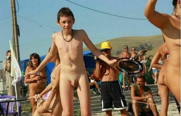 Nudists in Crimea photos - Private nudist club