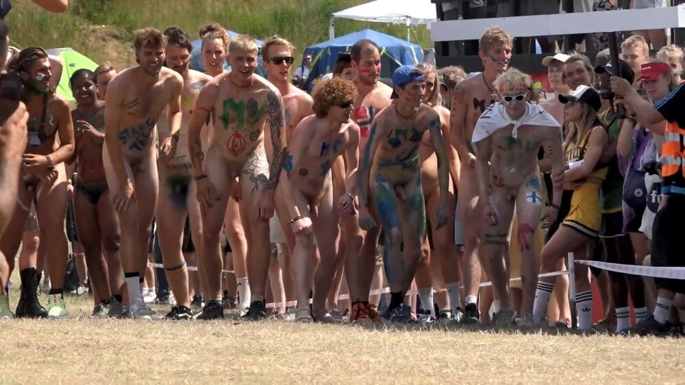 Roskilde Festival Full HD video - A life free of unnecessary worries is a hallmark of naturism
