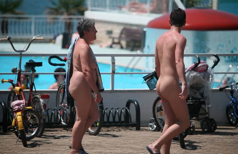 Sun-Soaked Sidewalk pics - This is the culture of nudism