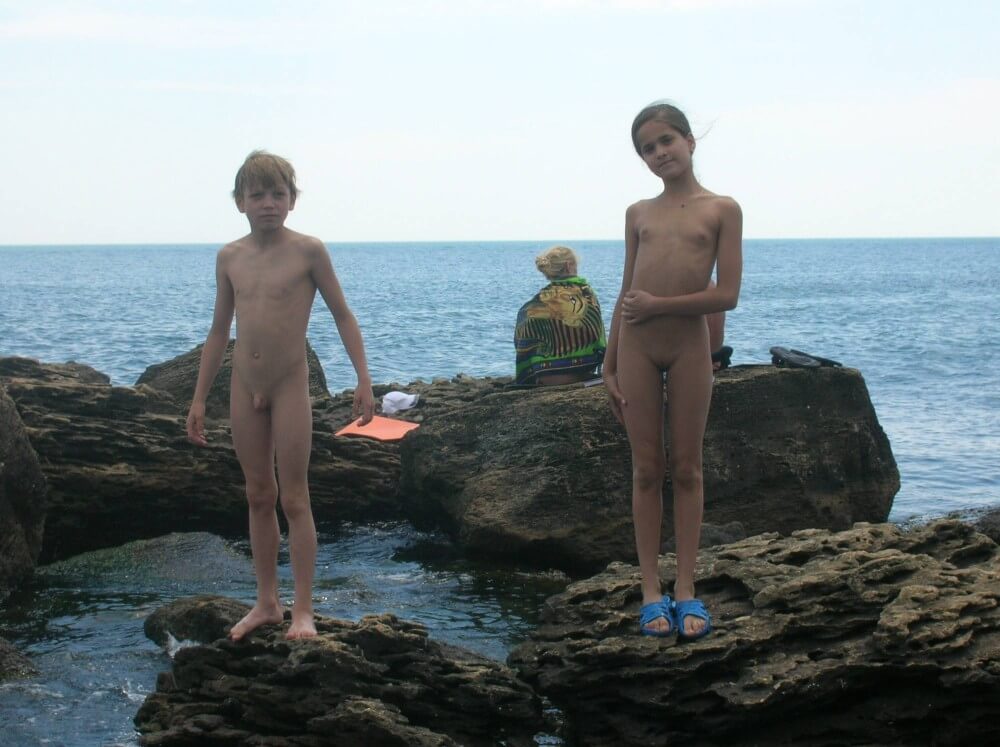 Beach Rocking Profile pics - Naturist practices help us understand that the body is part of nature and its beauty