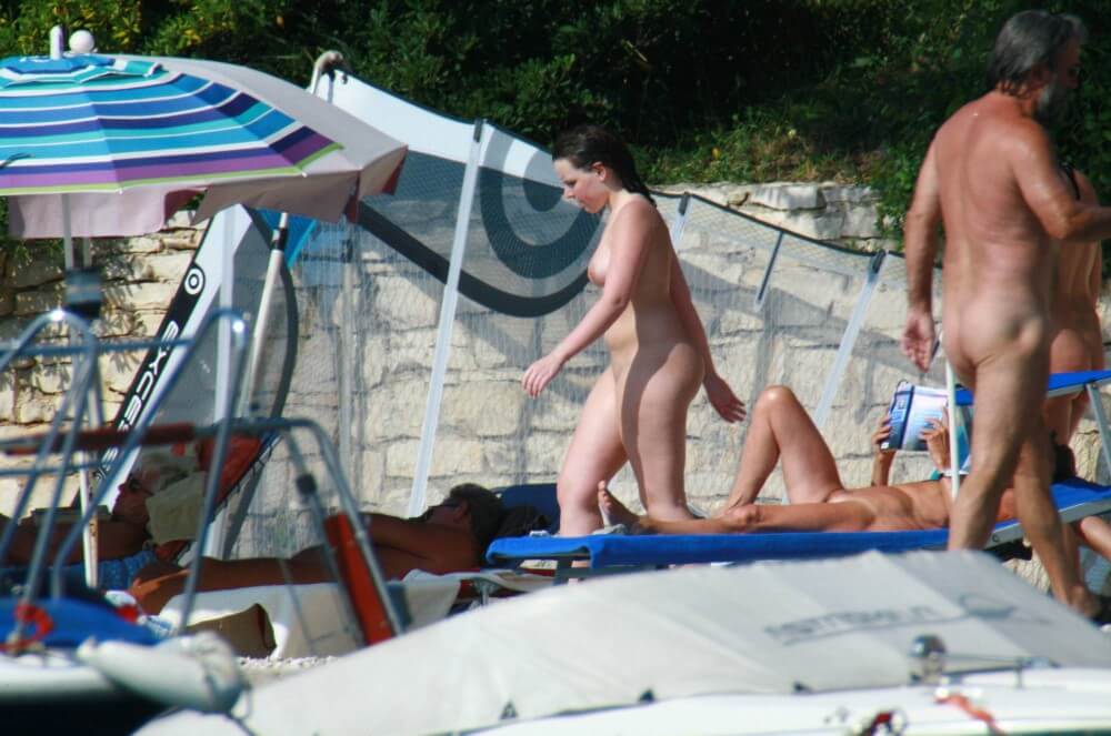 Girl Daytime Bath - Naturism and nudism are a path to inner freedom