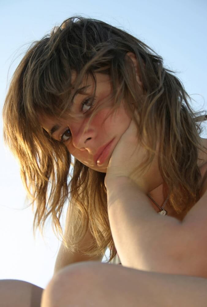 First Come Girls photos - She went out completely naked