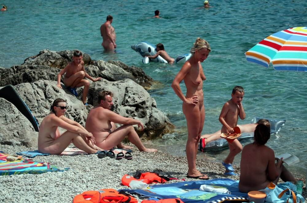 Rock Side Family Camping pics - Naturism as a way to connect with nature and achieve inner harmony