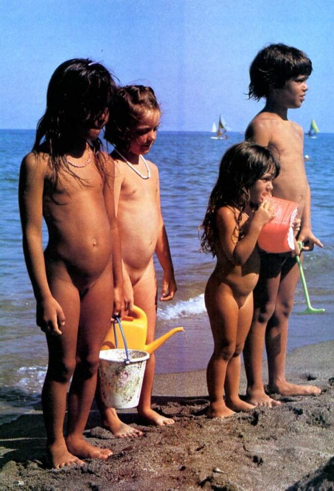 Jung und Frei Nr 6 - Respect for differences is valued in the nudist movement