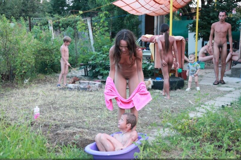 Green barrel of fun-grassy fields of gold photos - Nudism fosters trust and mutual understanding