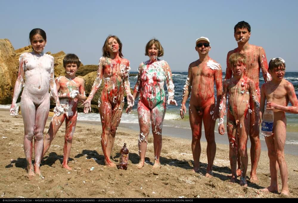 Naturism photo gallery # 58 - People seek self-development and peace of mind through nudism