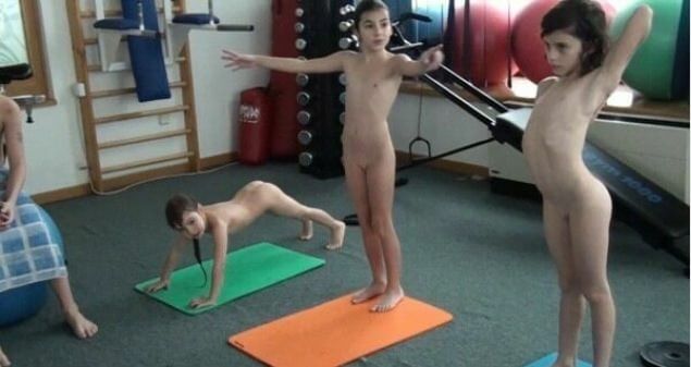 Piano, pool and tennis Full HD - Most nudists are motivated solely by a sense of comfort
