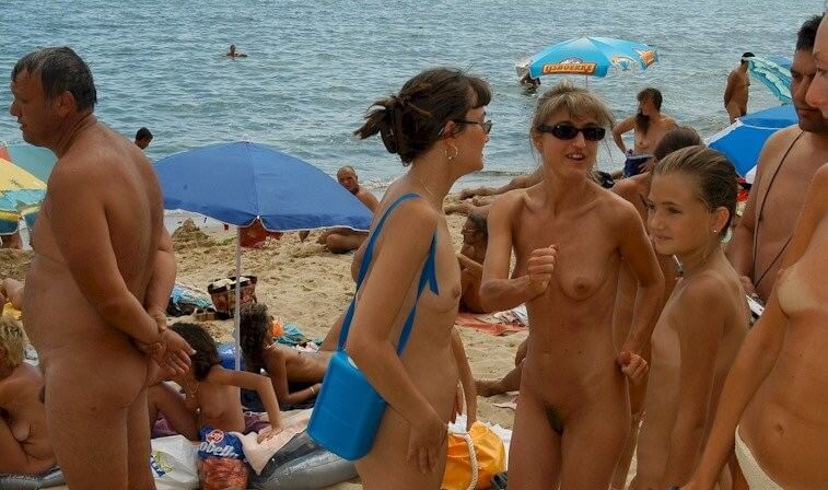 Documentary video naturism 1999 - Core values and goals of nudist clubs and organizations