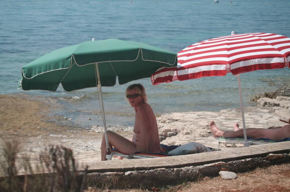 FKK Beachline Front pics - At the heart of nudism lies the idea of equality and respect for oneself and others