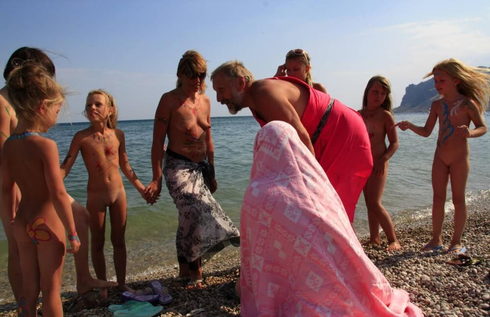 Water Drying Off pics - A slight inclination toward nudism