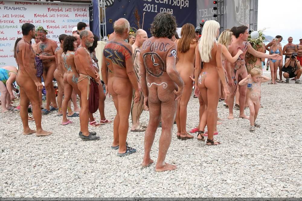 Premium Content 48 - Nature provides inspiration and energy for the practice of naturism and nudism