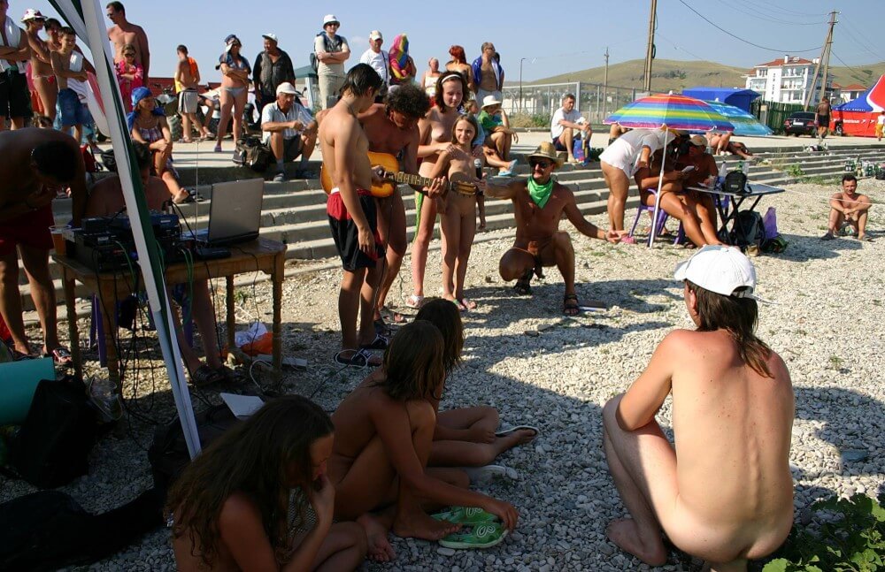Nude Party By The Steps pics - Naturism promotes tolerance