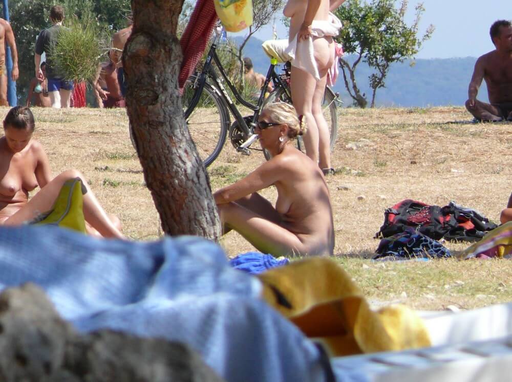 Ula FKK Shore Perspective pics - Nudity is a natural part of life for some people on the planet