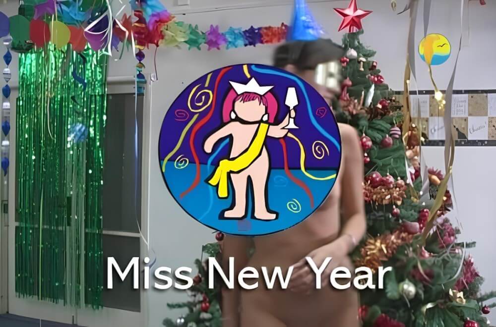 Naturist Freedom: Miss New Year - We are naked in the bosom of nature