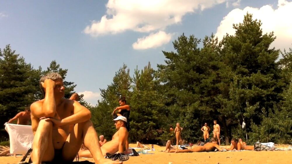 Nudist camping in the forest video HD - Melting under the scorching sun, I sunbathe naked