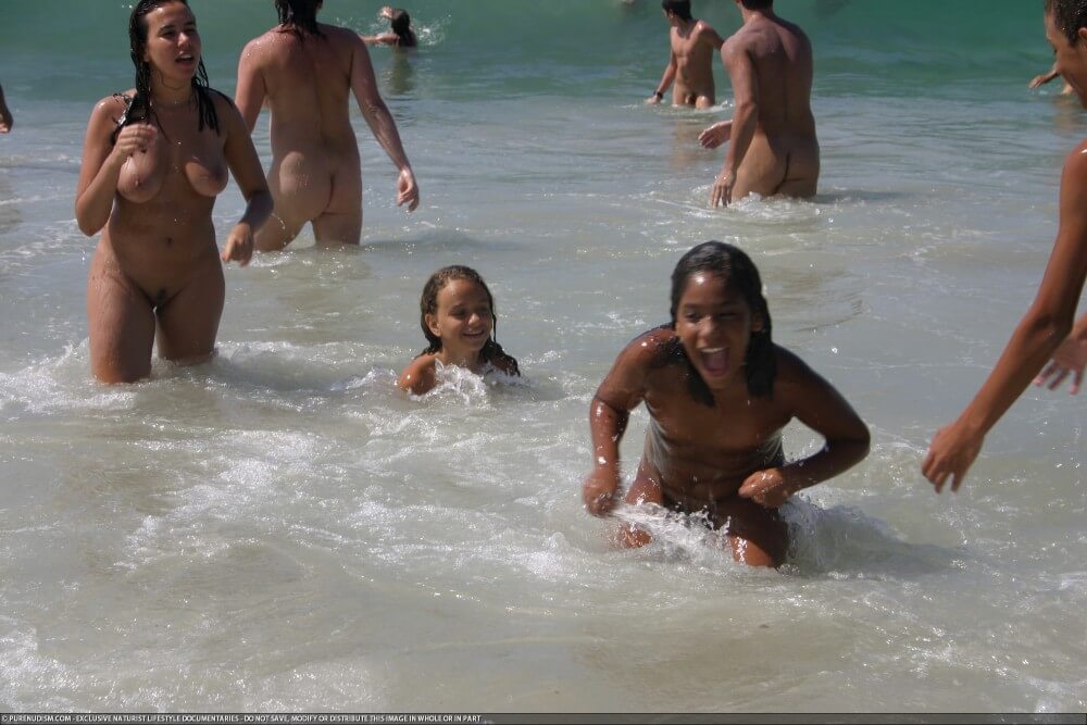 Brazil naturism photo set 4 - Share the philosophy of naturism