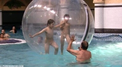 Aquatic Park Zone 1 - A closed community of naturists